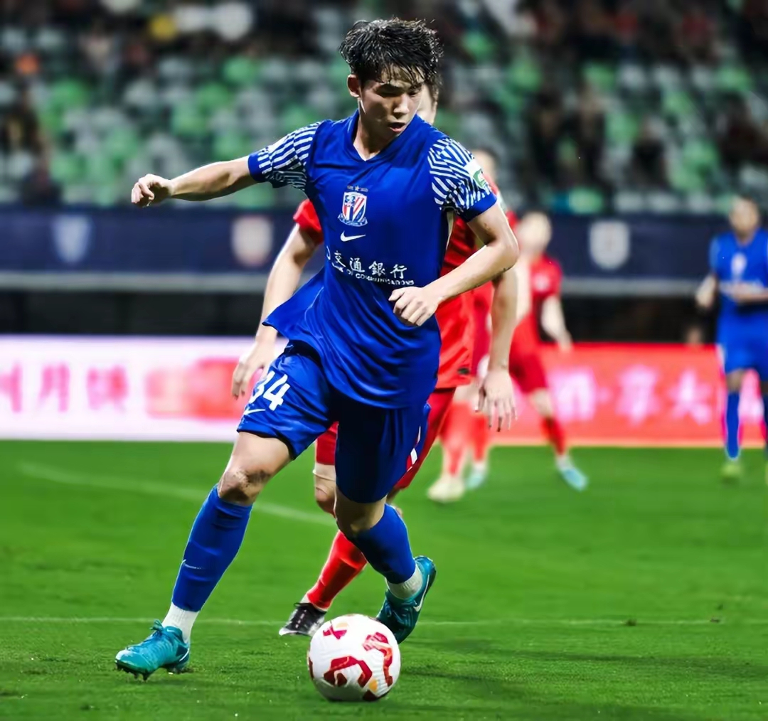 Jiuyou Sports-包含清晨中超焦点战，门兴格拉德巴赫主帅复盘，底气十足，数据趋势出现新变化的词条